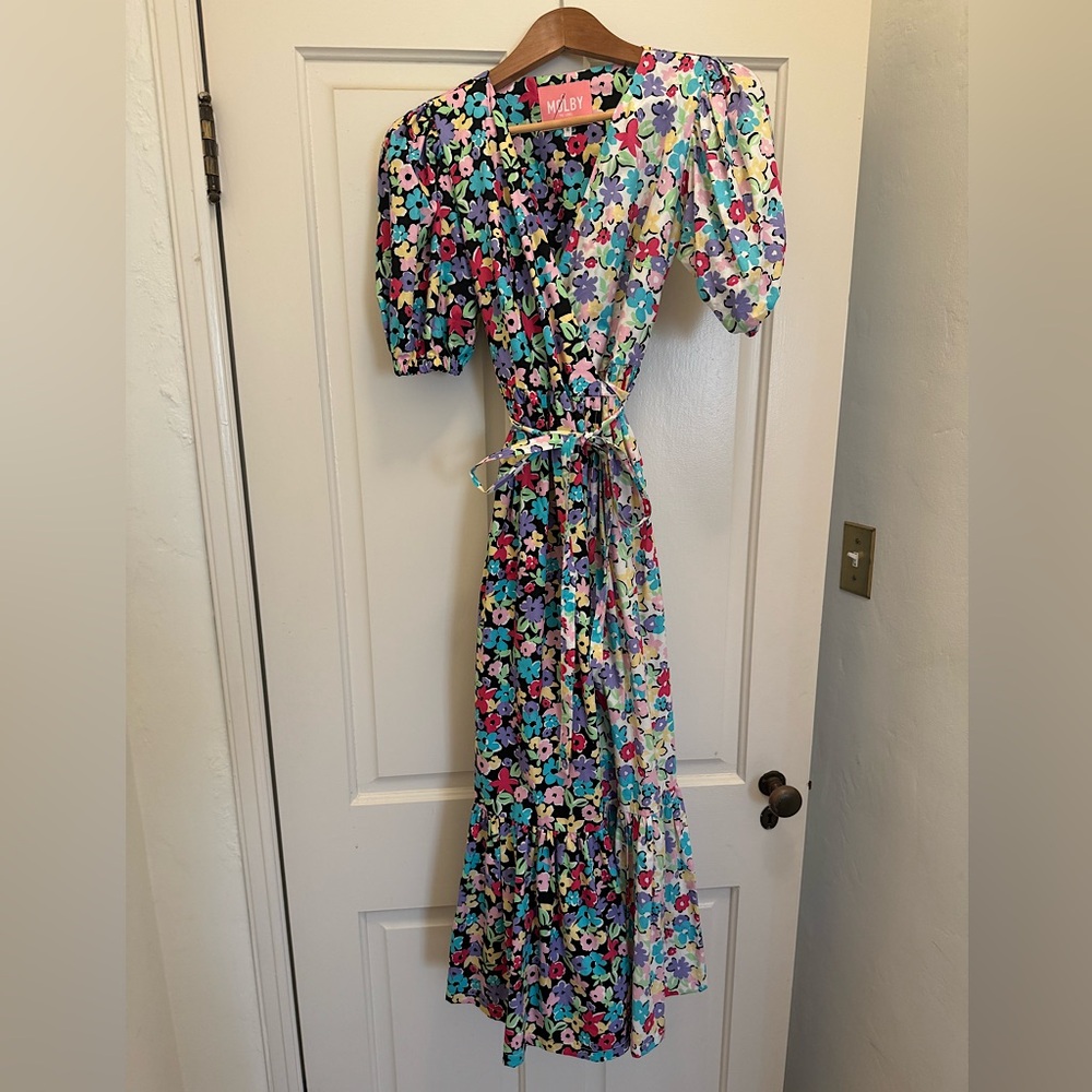 Molby Two-Toned Floral Wrap Dress